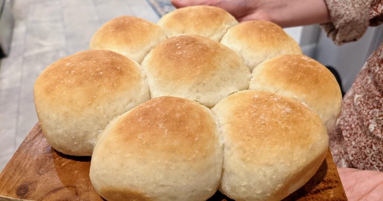 Pull-Apart Dinner Buns